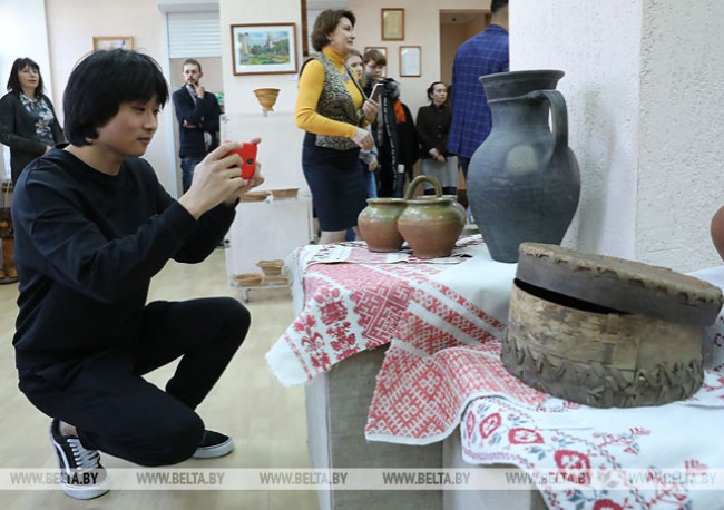 У Віцебску адкрылася выстаўка майстроў мастацкіх рамёстваў Смаленшчыны
