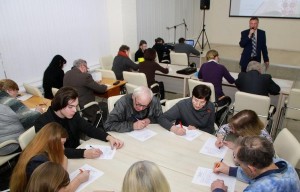 Жыхары Віцебска напісалі беларускую дыктоўку ў Дзень роднай мовы
